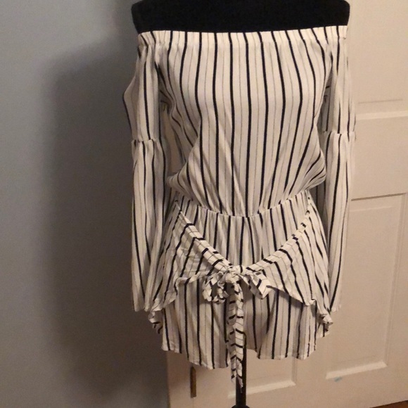 PacSun Other - PAC SUN long sleeve romper